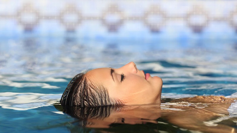شنا بعد از لیزر موهای زائد| بله یا خیر؟